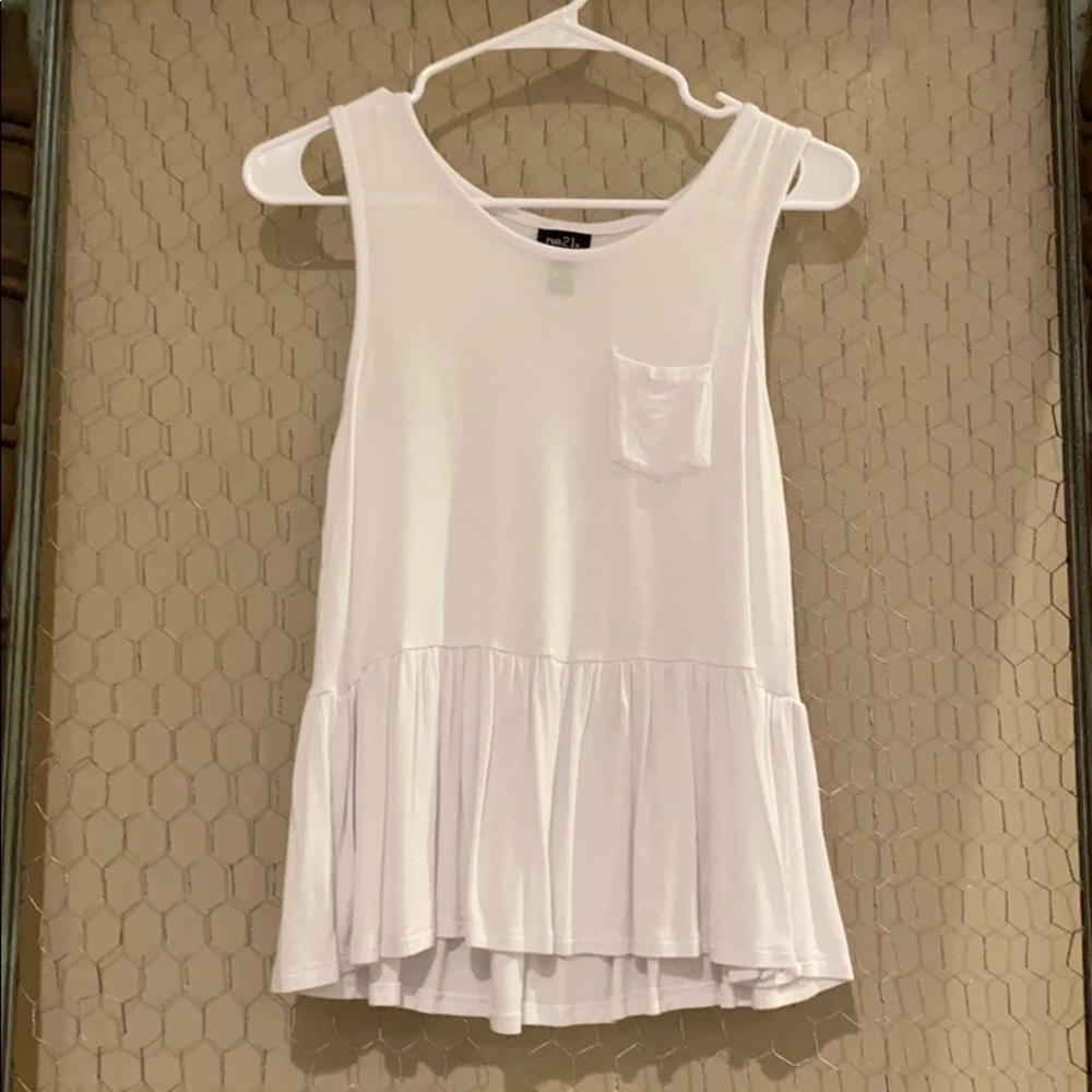 White top! - Picture 4 of 5